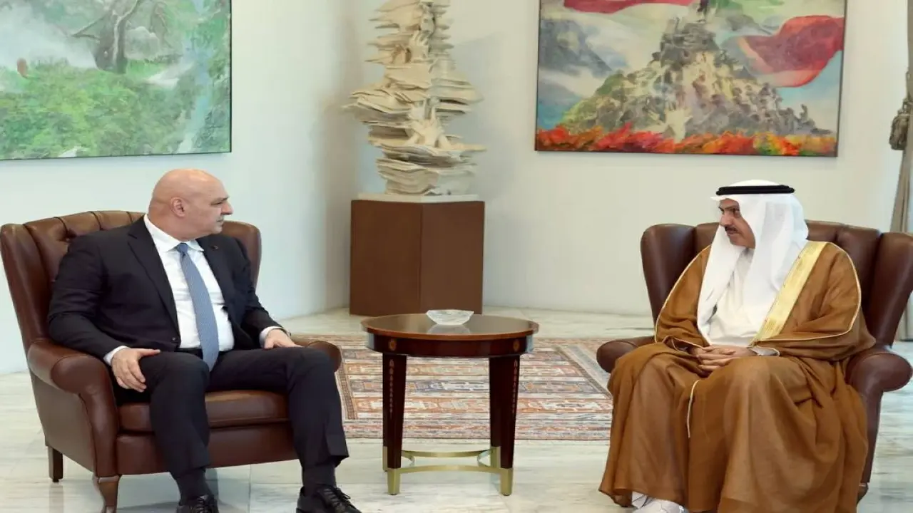الرئيس اللبناني يستقبل صقر غباش لتعزيز العلاقات الأخوية مع الإمارات